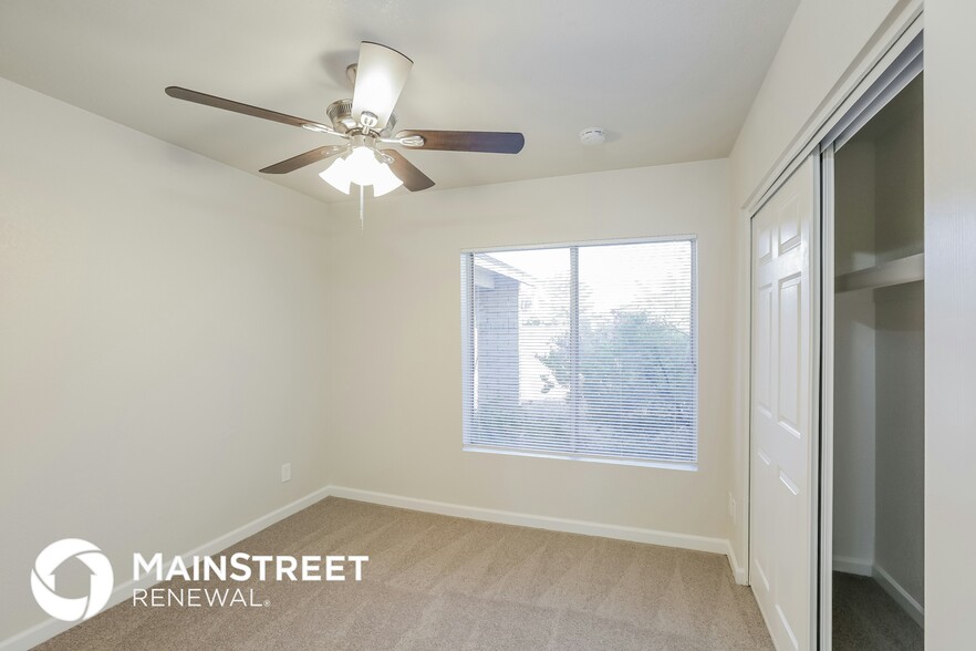 Building Photo - 3522 W Malapai Dr