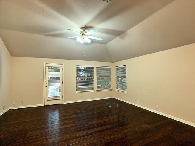 Building Photo - 5726 Taylorcrest Dr