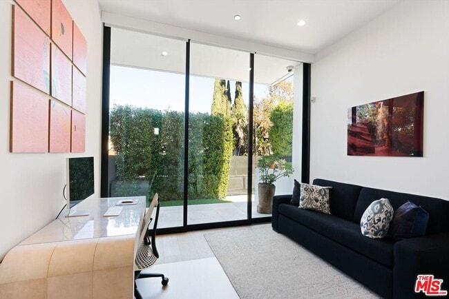 Building Photo - 6258 Drexel Ave