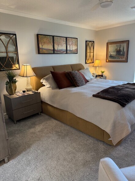 Master Bedroom - 3131 E Alameda Ave