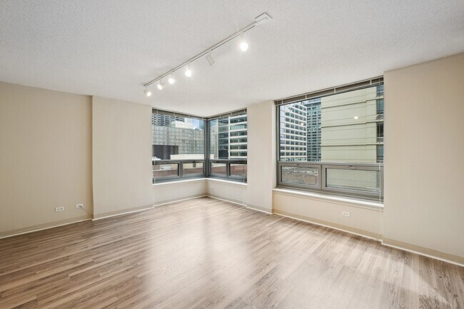Building Photo - 440 N Wabash Ave