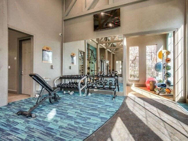 Building Photo - 1 br, 1 bath Condo - 2701 N Grapevine Mill...