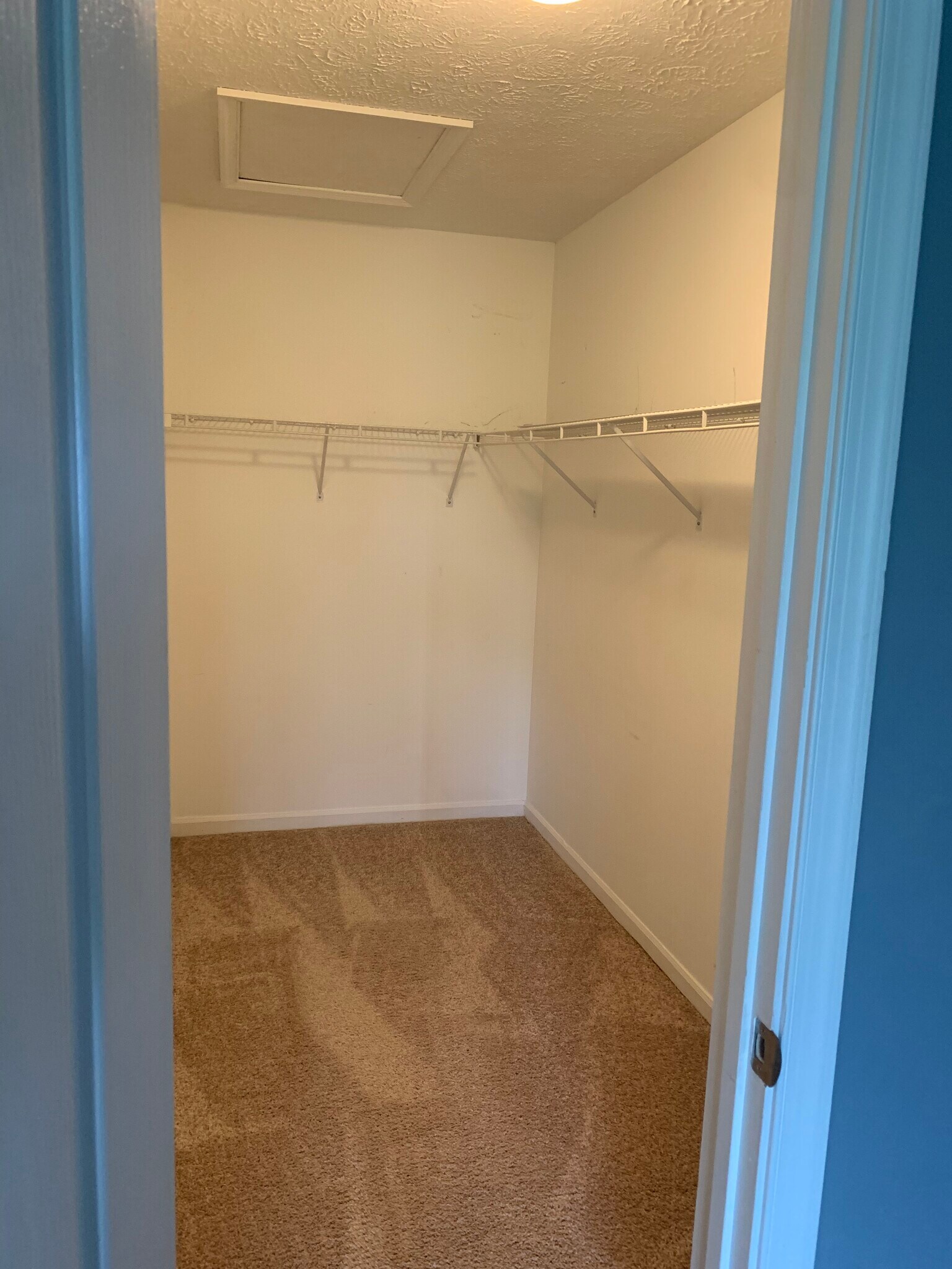 Building Photo - 4622 Deepwood Ct