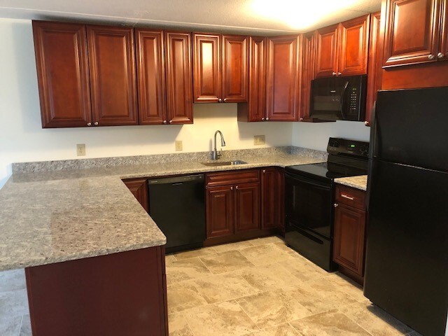 Building Photo - 46 Cochituate Rd