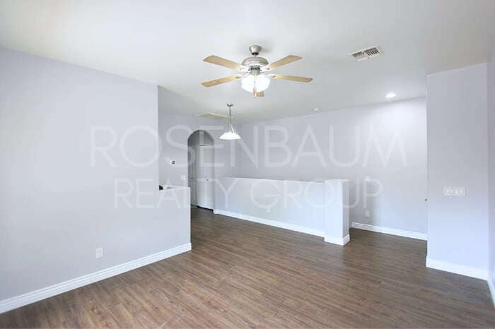 Building Photo - 854 S San Marcos Dr