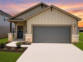 Building Photo - 173 Golden Bell Wy