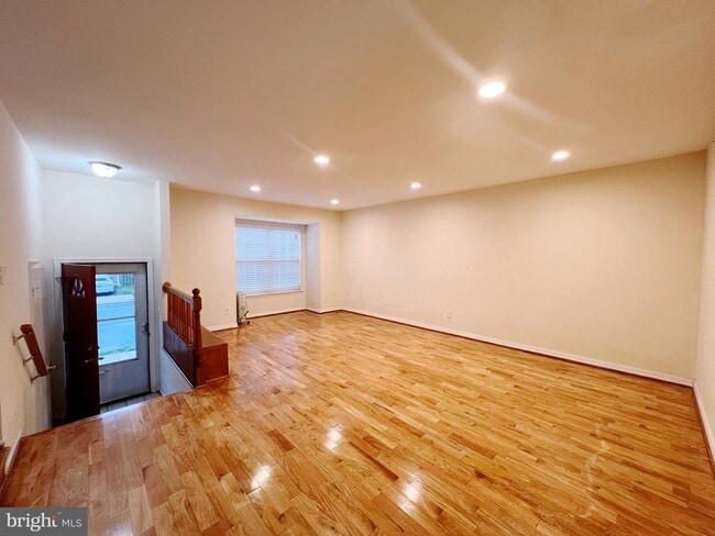 Primary Photo - 6 Lazy Hollow Way