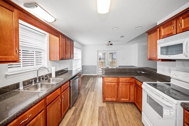 Building Photo - 7684 Avery Ln