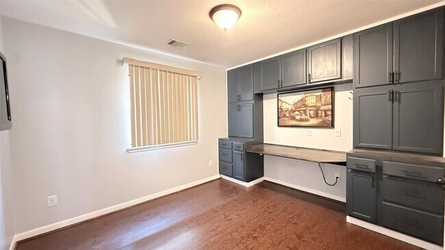 Building Photo - 5623 Maverick Bend Lane