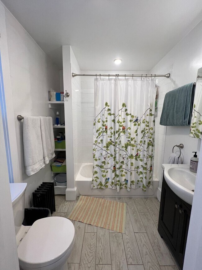 Building Photo - 42-44 Gorham