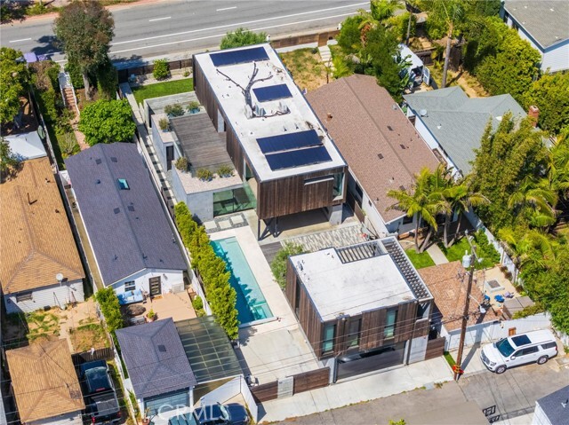 Building Photo - 762 Rosecrans Ave