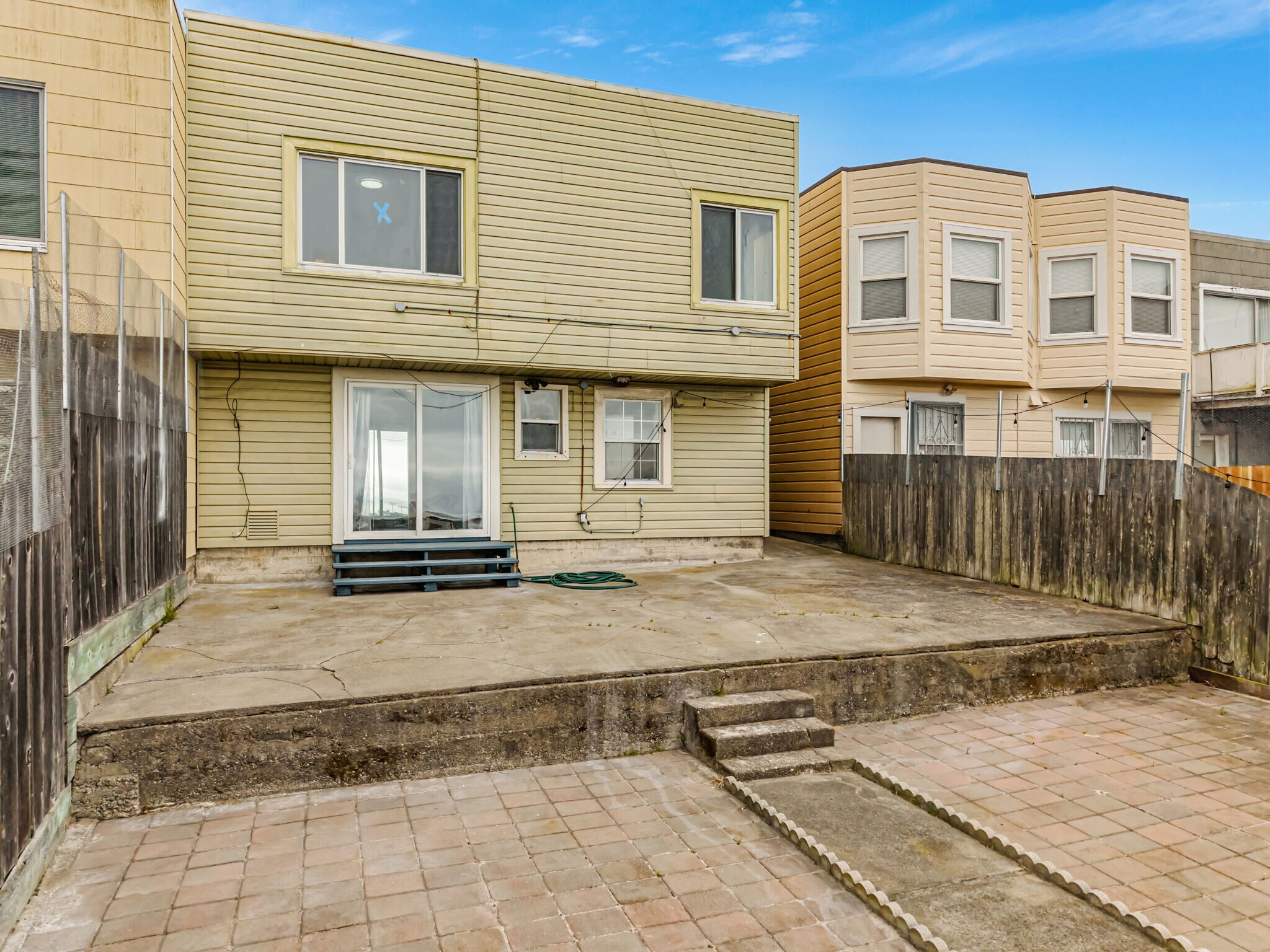 Building Photo - 2145 32nd Ave