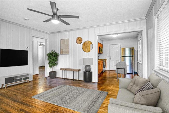 Building Photo - 3447 Pierce St