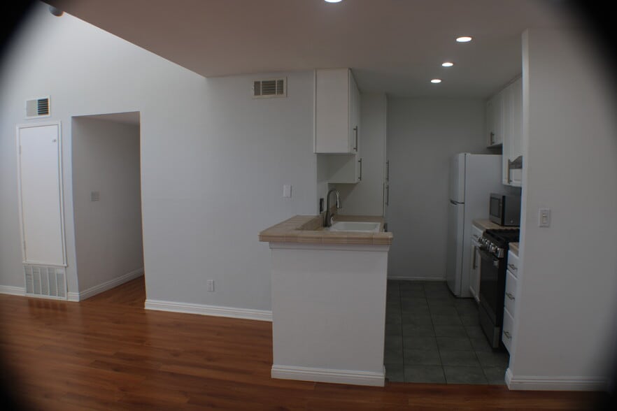 Building Photo - 5700 Etiwanda Ave