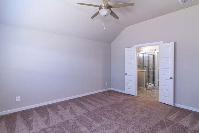 Building Photo - 5403 Big Thicket Ln
