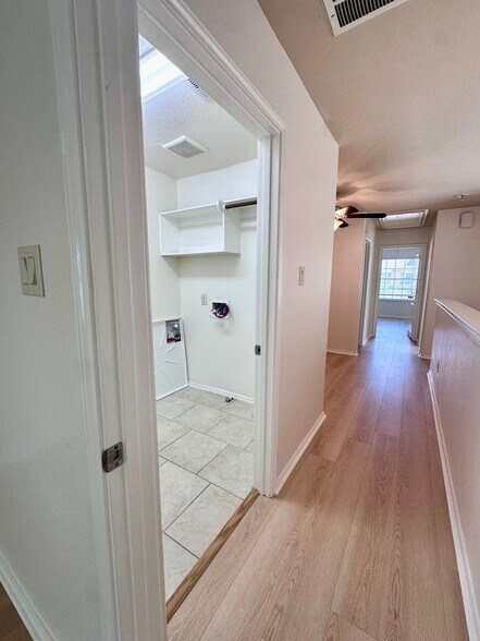 Building Photo - 6430 Stoney Creek Dr