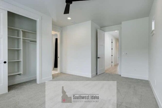 Building Photo - 7655 W Meltwater Ln