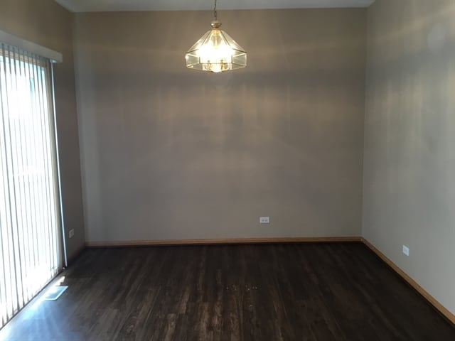 Building Photo - 11S524 Rachael Ct