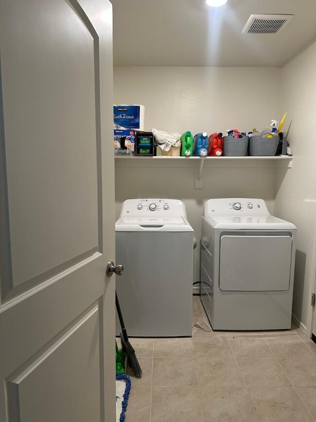 Building Photo - 18255 W Pima St