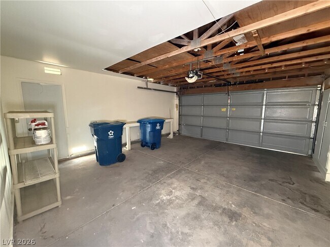 Building Photo - 4308 Apex Dr