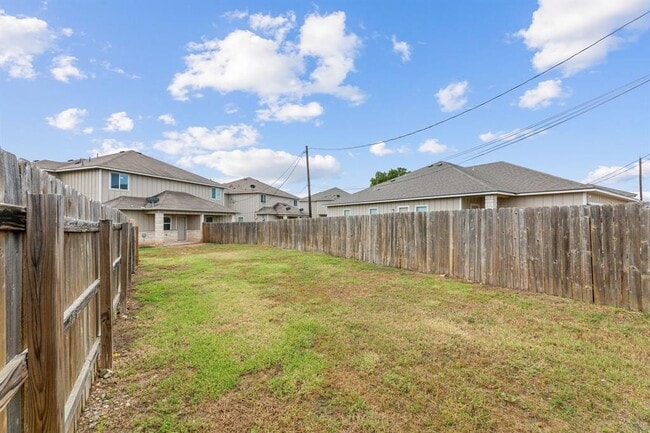 Building Photo - 408 Carl Shipp Dr