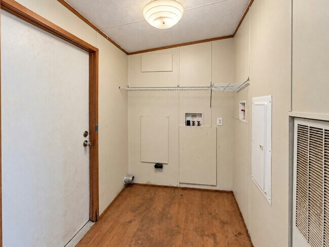 Building Photo - 204 Gaither St