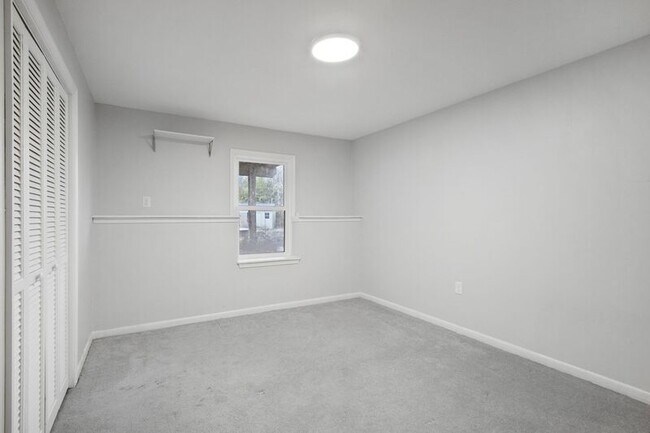 Building Photo - 22 Brown Cir