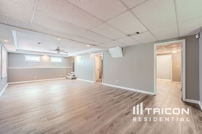 Building Photo - 3020 Royal Creek Way SW