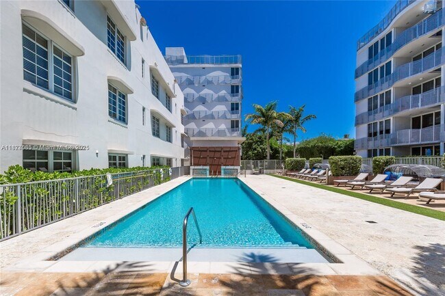 Building Photo - 435 21st St