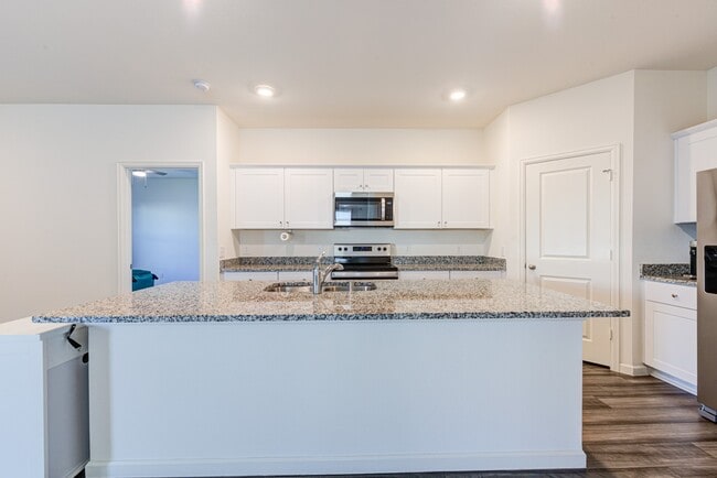 Building Photo - 1005 Blue Beech Ln