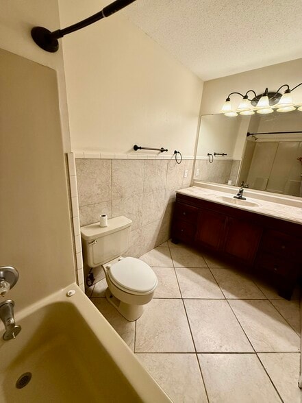 Building Photo - 129 Mead Ct