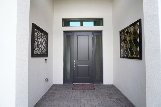 Building Photo - 15750 Longboat Key Dr