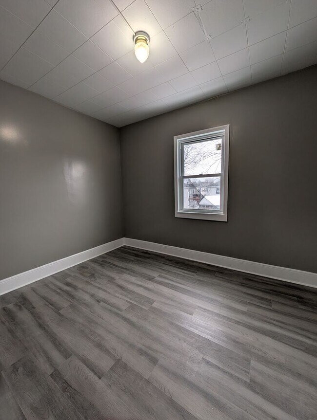 Building Photo - 47 Piedmont St