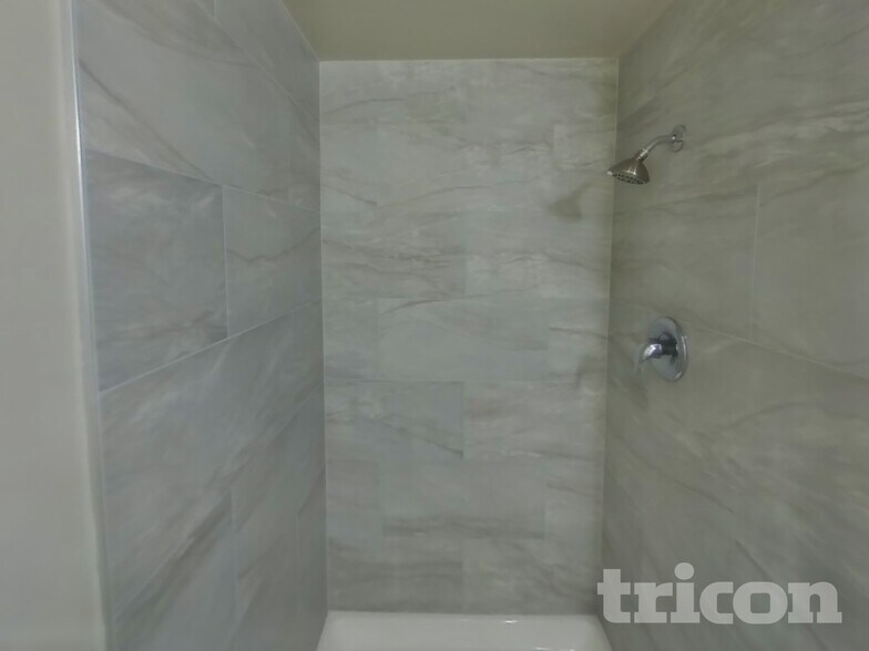 Building Photo - 12306 86 Ave E