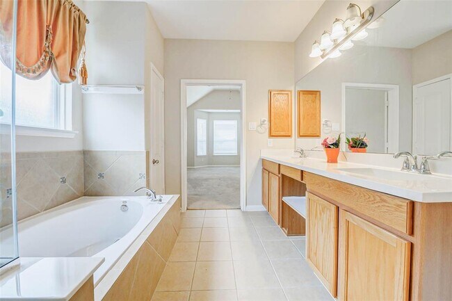 Building Photo - 20311 Towering Cypress Dr