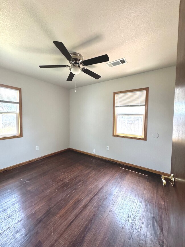 Building Photo - 2809 Westhaven Cir