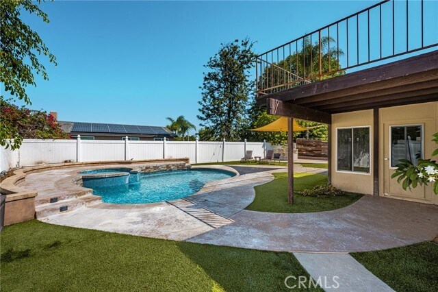 Building Photo - 1129 Iris Cir