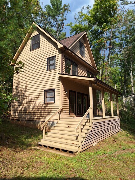 Primary Photo - 166 Mundy Cove Rd