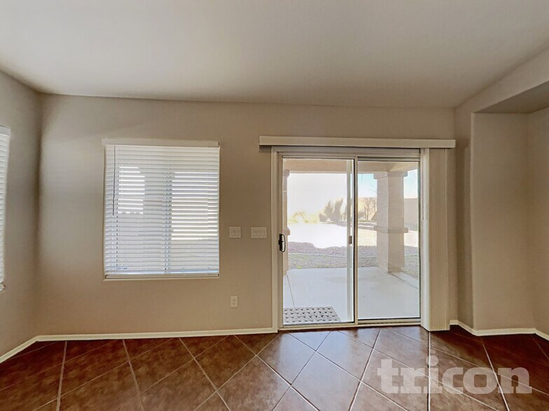 Building Photo - 41180 W Bravo Dr