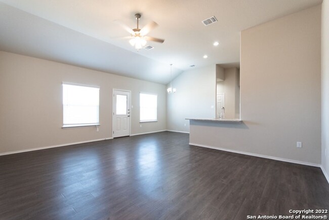 Building Photo - Luxury Duplex - Navarro ISD