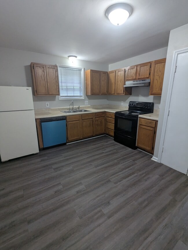 Building Photo - 3722 Wharton Dr