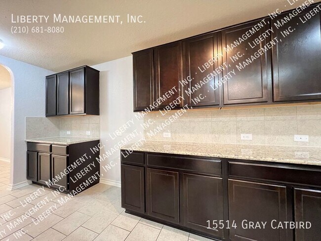 Building Photo - 5 Bedroom, 2.5 Bath Home in Redbird Ranch