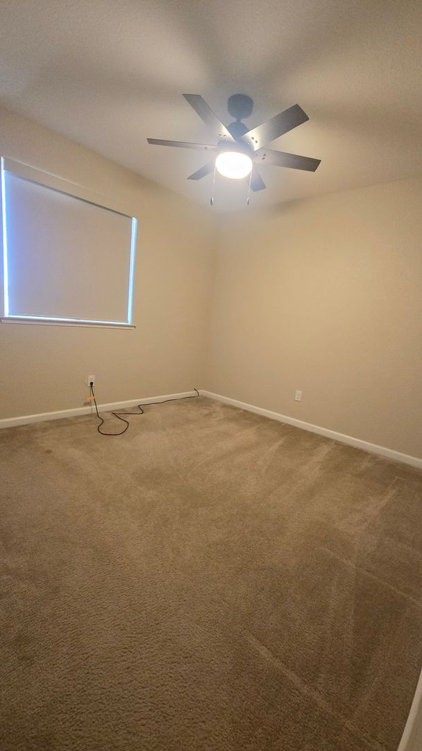 Building Photo - 1443 Greenbrier Dr