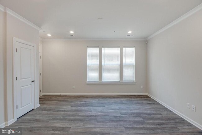 Building Photo - 22494 Radford Point Ter