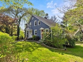 Building Photo - 203 Ridgewood Ave