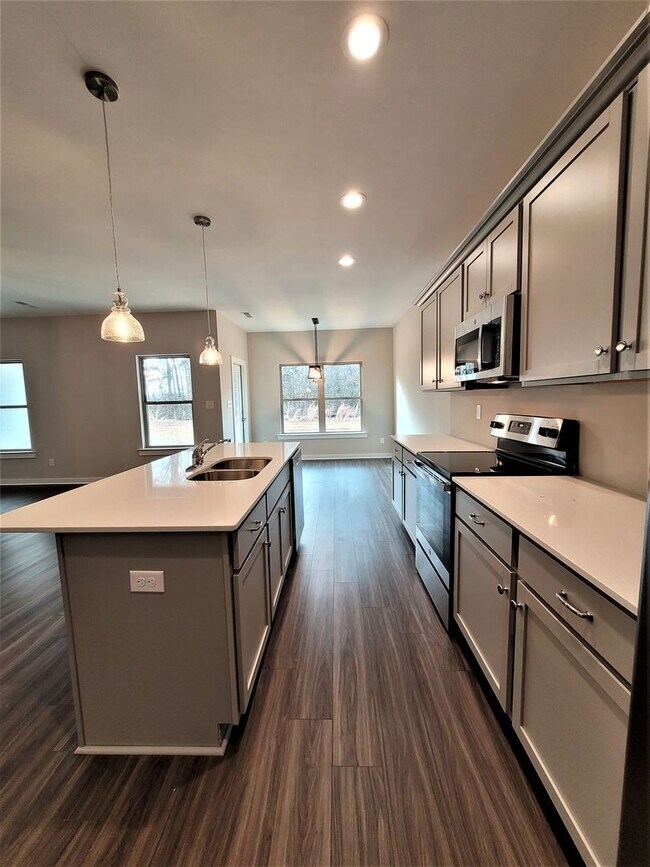 Building Photo - Home for Rent in New Market, AL!!! Available to View with 48 Hours Notice!