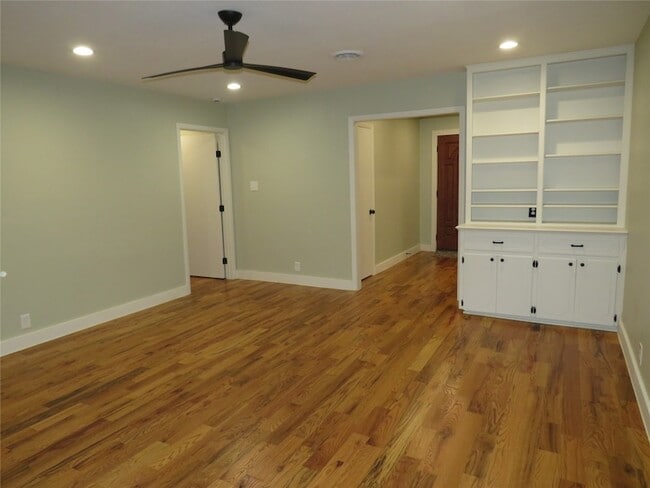 Building Photo - 3316 Darby Ln