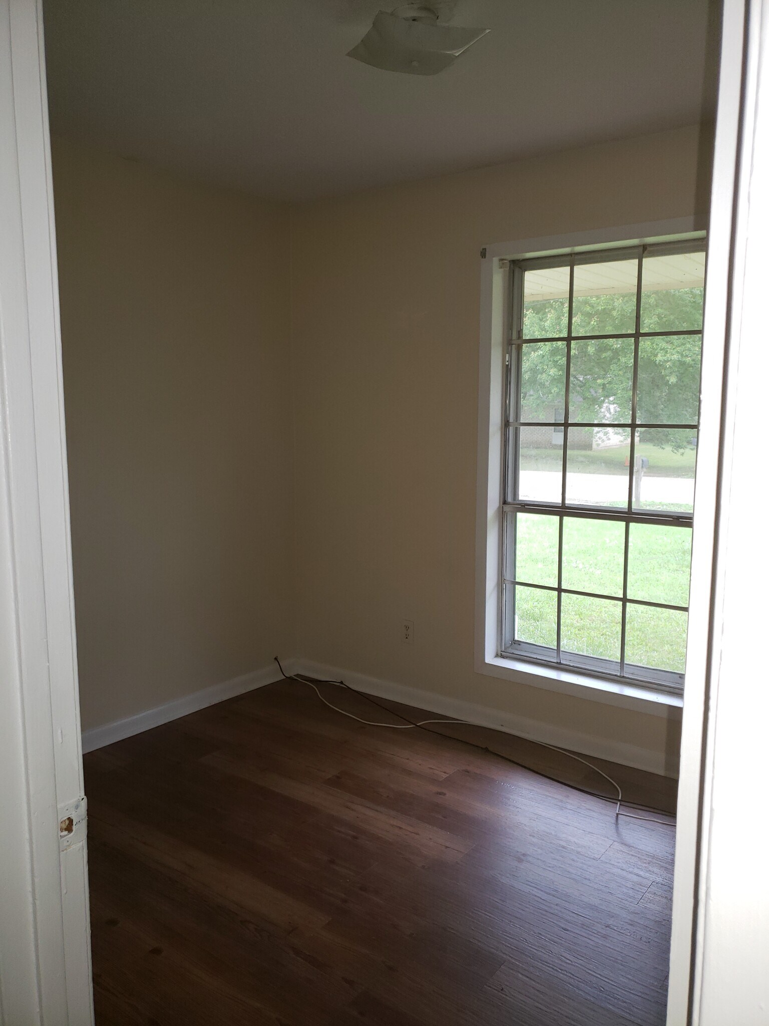 Building Photo - 418 Thacker Loop
