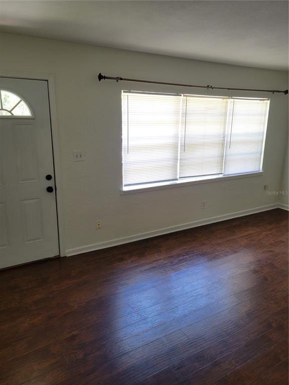 Building Photo - 825 Rosalia Dr