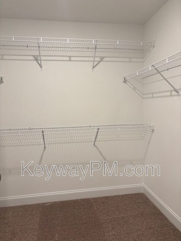 Building Photo - 515 Yuma Ln